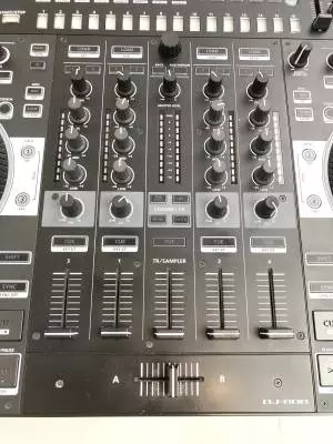 ROLAND DJ-808 CONTROLLER FOR SERATO 2